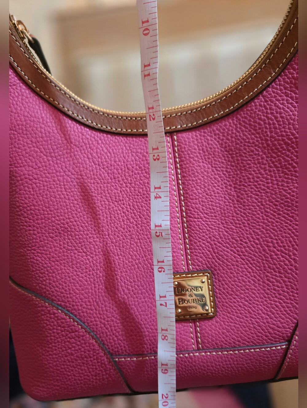 DOONEY AND BOURKE NEW WITH TAGS PURSE AND WALLET WITH MATCHING SCARF & DUST BAG - Picture 3 of 11